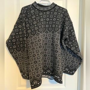 REUSCH vintage 100% wool sweater.  Size S